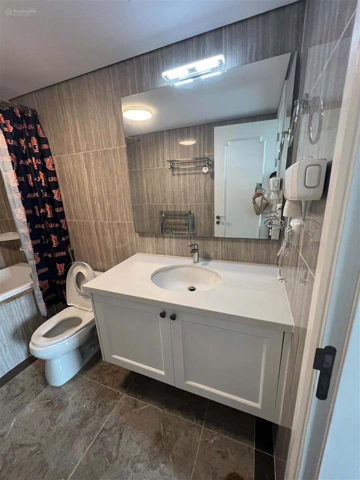 Cần bán nhanh căn 2 phòng ngủ view sông  12,9 tỷ bao phí  full đồ  tầng cao