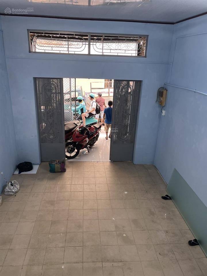 Nhà cho thuê nguyên căn 4*17 ngay hẻm 17 đồng đen  trường chinh