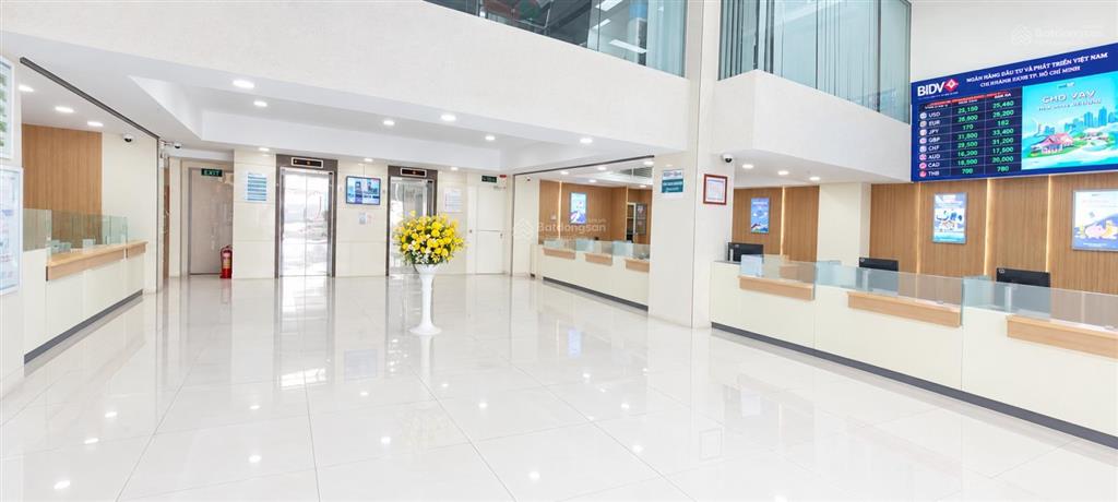 Cho thuê mặt bằng trệt lửng và 5 tầng văn phòng tại trung tâm quận 3 (miễn phí làm việc ngoài giờ)