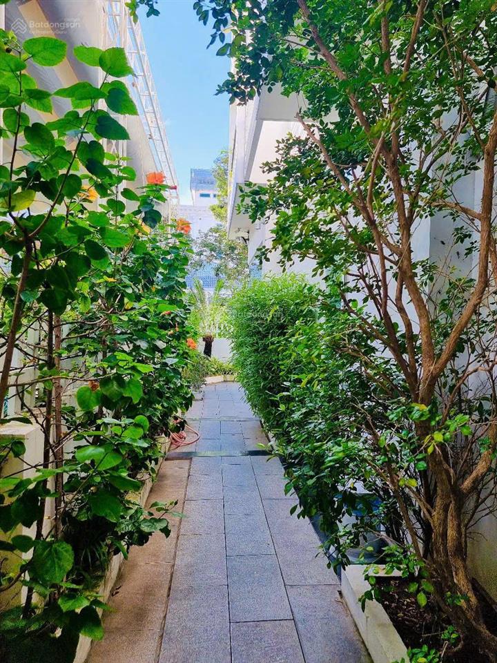 Biệt thự đẹp, giá tốt , sát vin phú quý