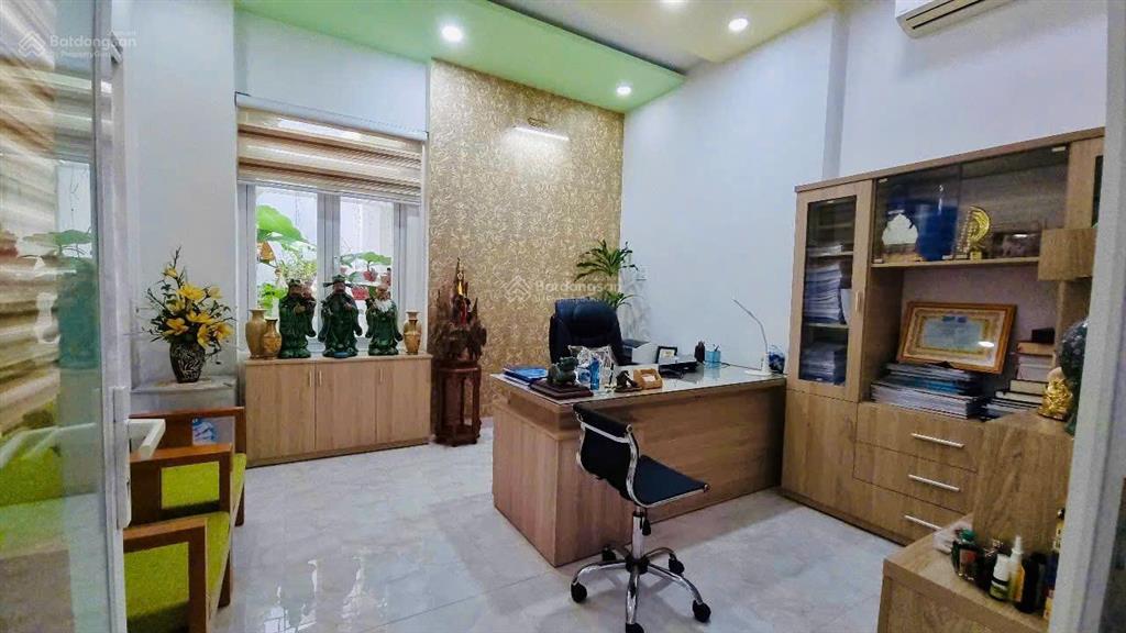 Biệt thự đẹp, giá tốt , sát vin phú quý
