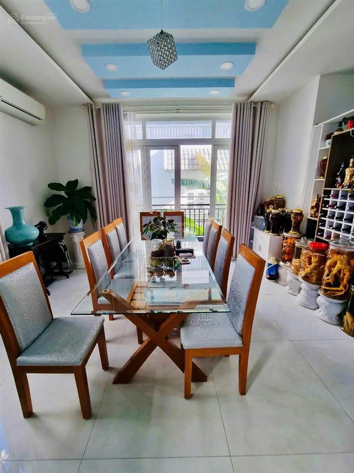 Biệt thự đẹp, giá tốt , sát vin phú quý