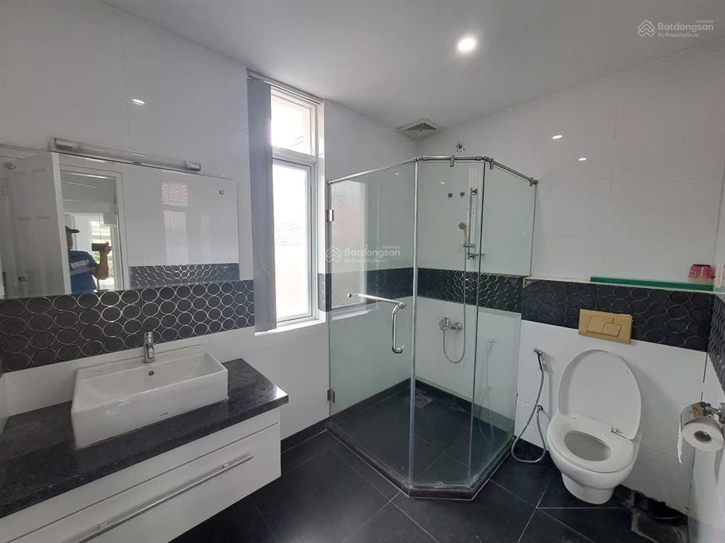 Cho thuê villa an viên sân vườn trên cao, không gian sống đẳng cấp