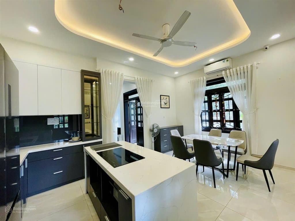 Cho thuê villa an viên căn góc đẹp, cách biển chỉ 200m
