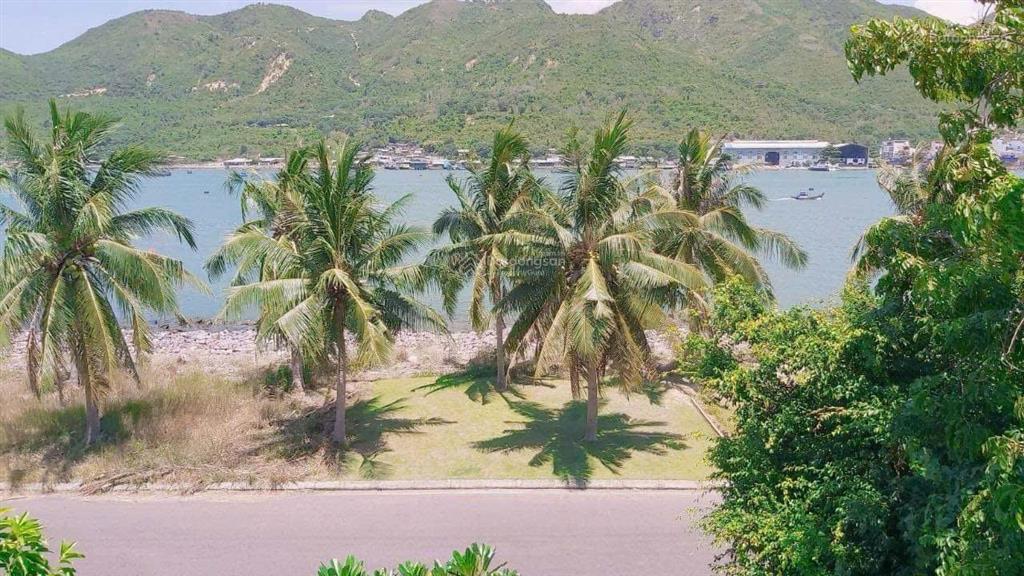 Cho thuê biệt thự an viên cao cấp, view sông, hồ bơi riêng