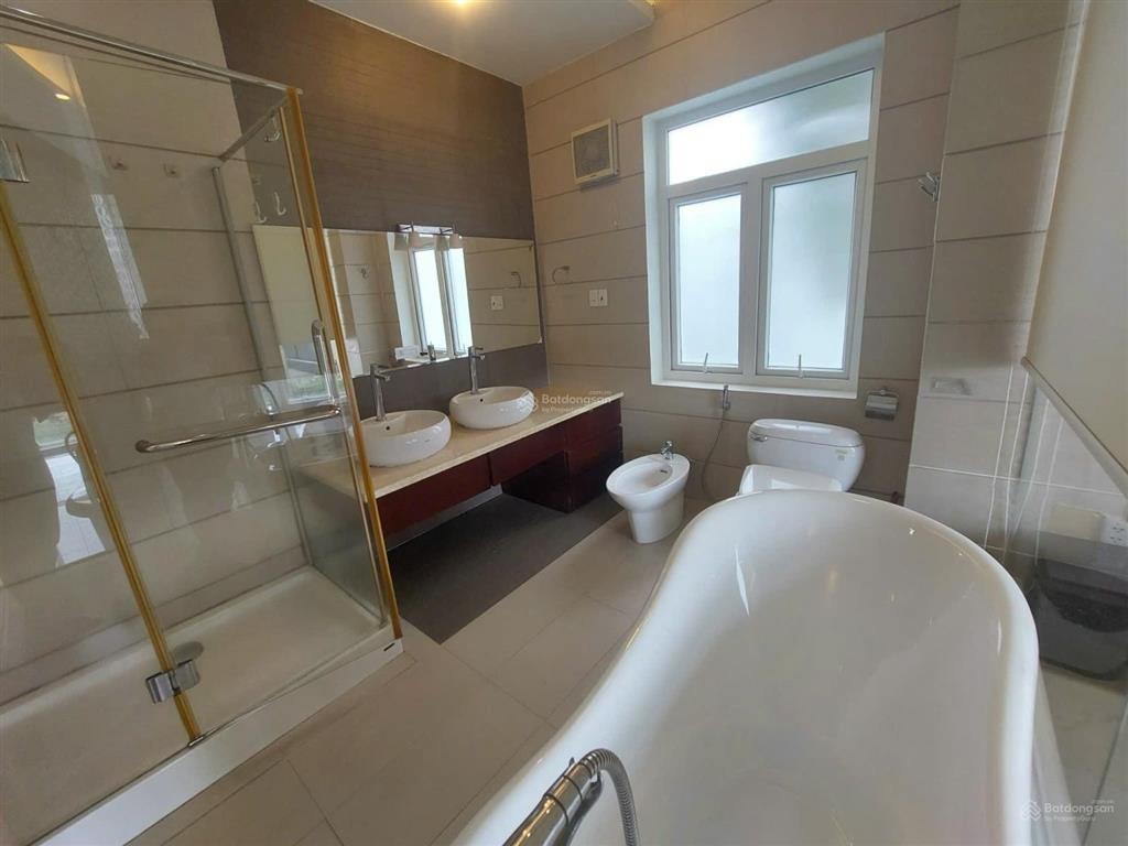 Cho thuê villa view biển an viên  4pn, có xông hơi, 42 triệu/tháng