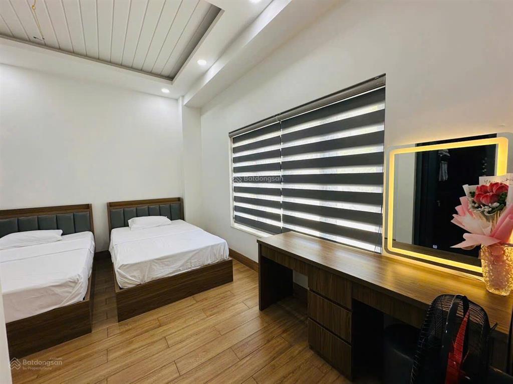 Cho thuê villa 5 phòng ngủ, có karaoke