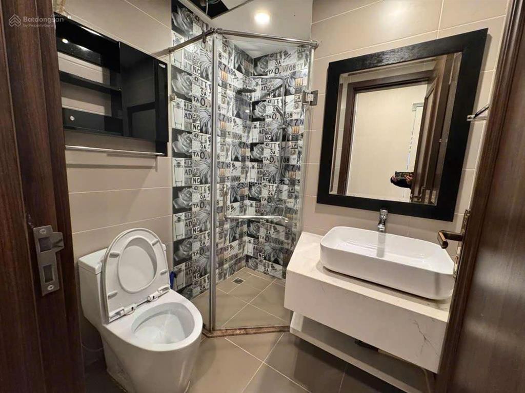 Cho thuê căn hộ vừa ở vừa làm văn phòng officetel chung cư d'capitale