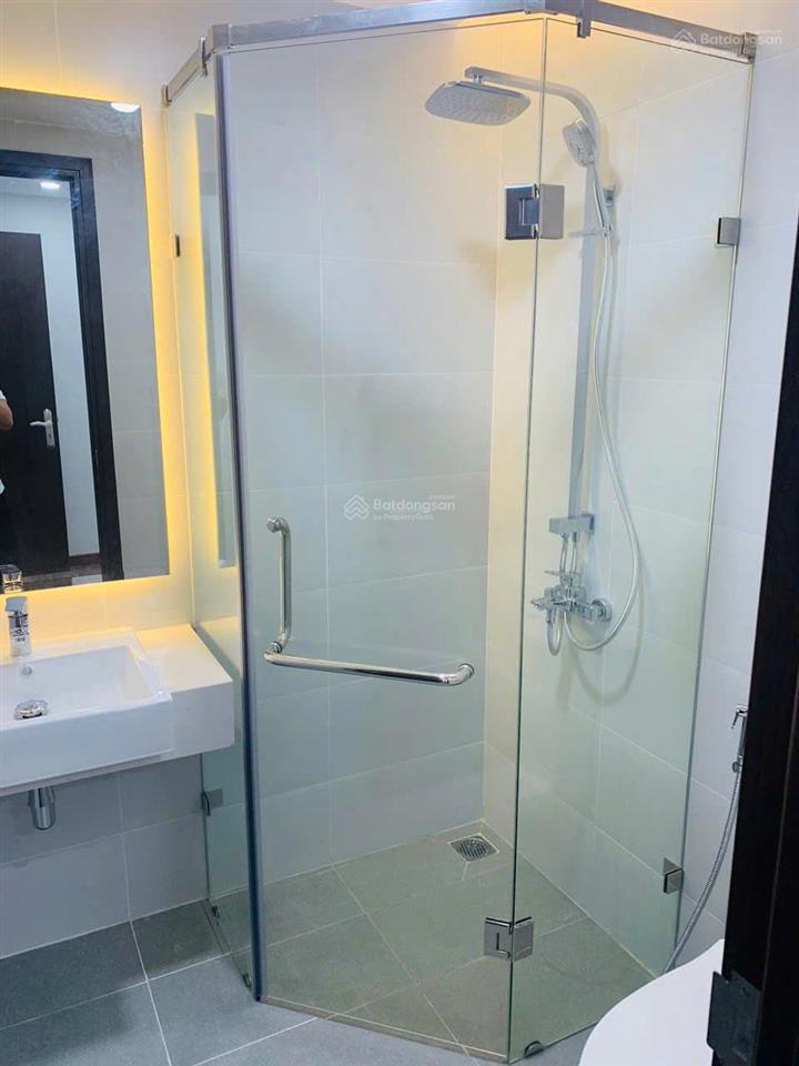 Bán căn hộ chung cư res green tower, có sổ hồng, 60m2  2pn 2wc ntcb, ban công thoáng mát, giá tốt