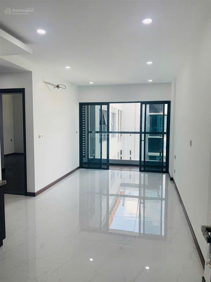 Bán căn hộ chung cư res green tower, có sổ hồng, 60m2  2pn 2wc ntcb, ban công thoáng mát, giá tốt