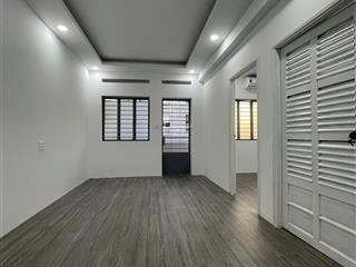 Chính chủ kẹt tiền cần bán căn hộ bàu cát 2, khu thang bộ, có sổ hồng, 54m22pn nhà mới thoáng đẹp