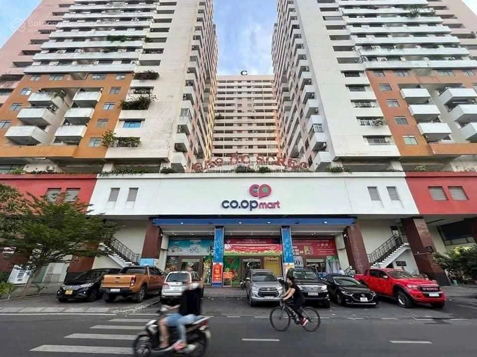 Cần bán gấp căn hộ screc tower, quận 3, có sổ hồng, 59m2 1pn1wc, tặng nội thất, giá cực tốt