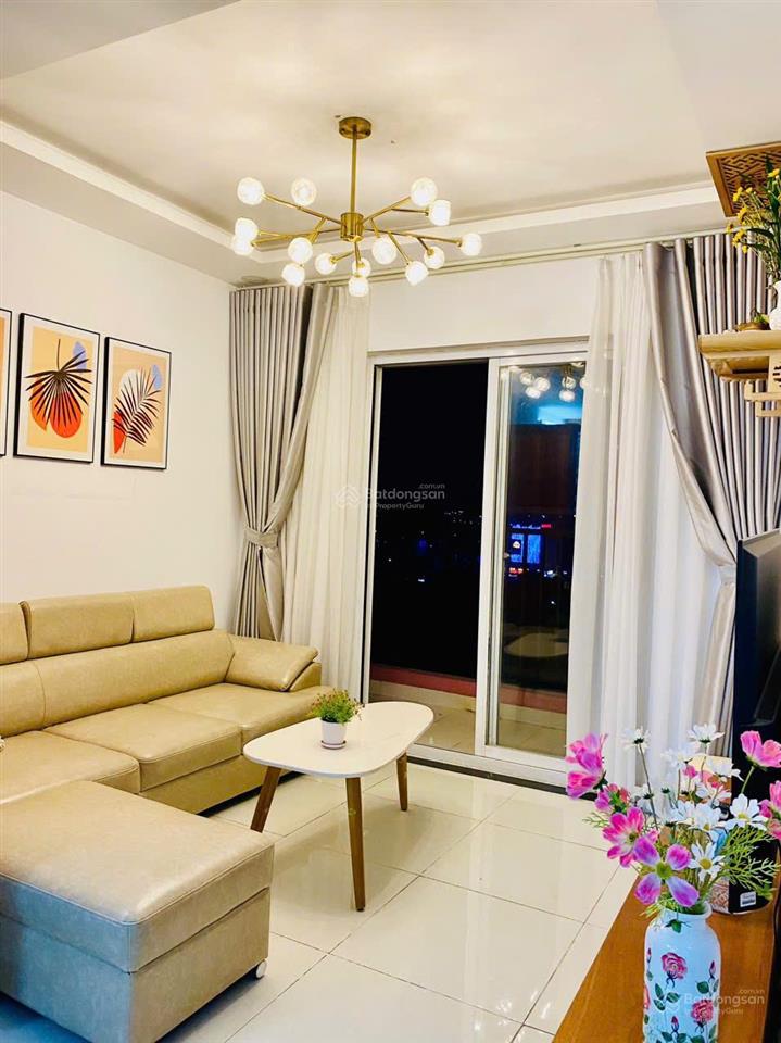 Bán căn hộ chung cư 8x plus quận 12, có sổ hồng, căn góc cực thoáng, 84m2 2pn2wc, 3 ban công mát