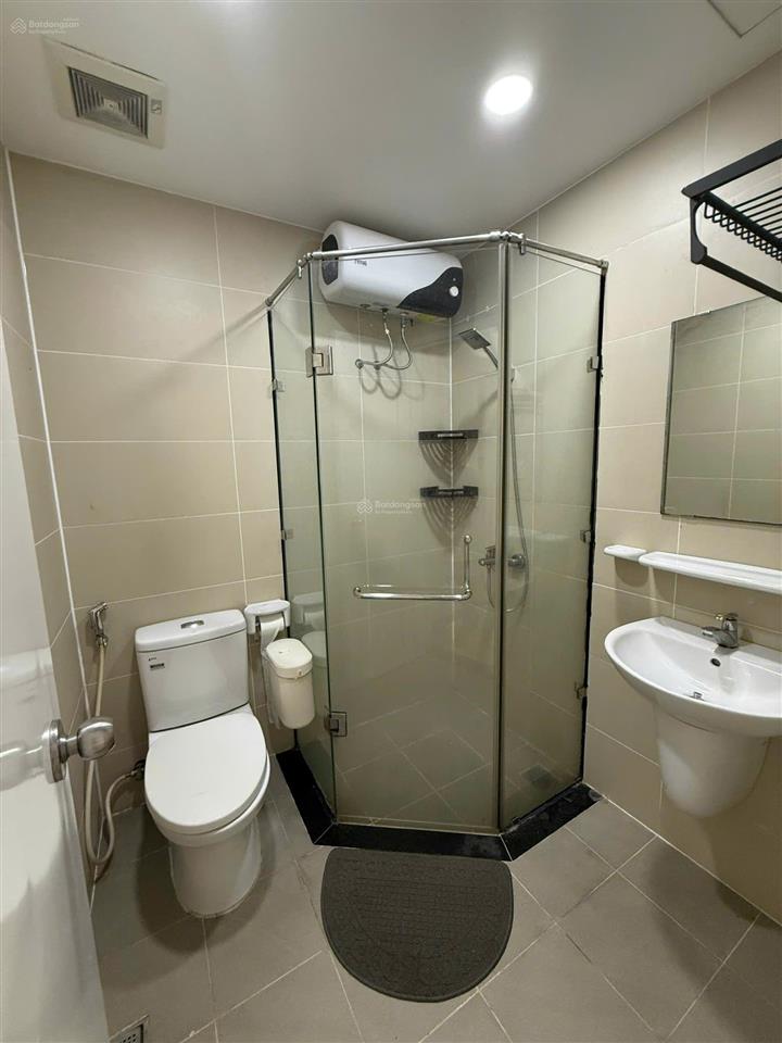 Cần tiền bán gấp căn hộ carillon 5, tân phú, căn góc 73m2  2pn  2wc, nhà đẹp cao cấp, có sổ hồng