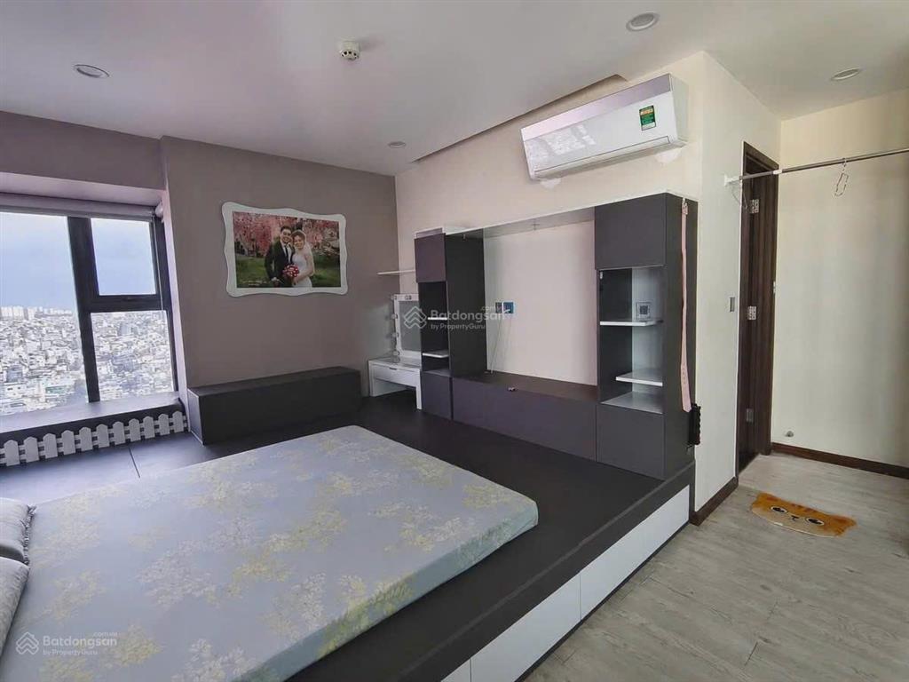 Bán căn hộ chung cư res 11, quận 11, có sổ hồng, 73m2  2pn  2wc, căn góc view cực thoáng đẹp
