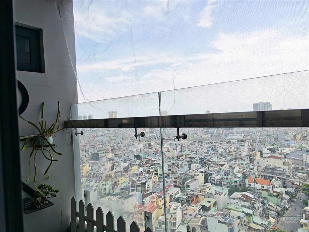 Bán căn hộ chung cư res 11, quận 11, có sổ hồng, 73m2  2pn  2wc, căn góc view cực thoáng đẹp