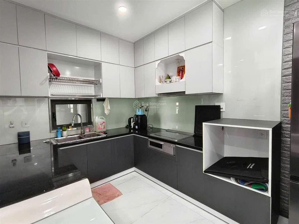 Bán căn hộ chung cư res 11, quận 11, có sổ hồng, 73m2  2pn  2wc, căn góc view cực thoáng đẹp