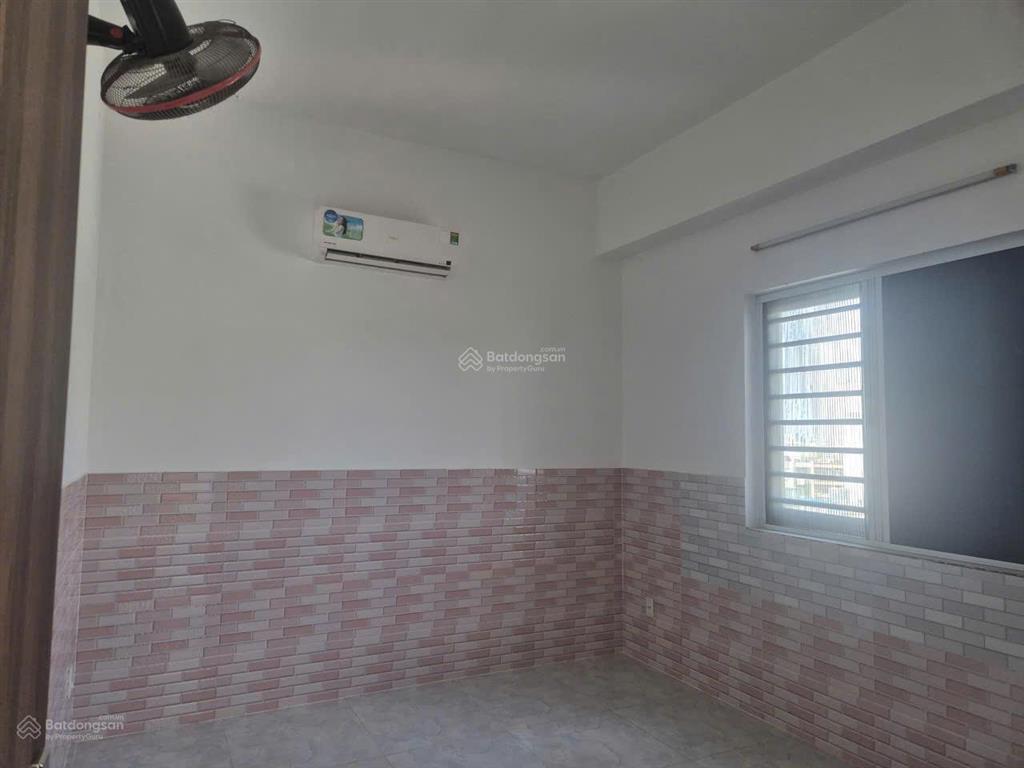 Cần tiền bán nhanh căn hộ chung cư phú thọ, quận 11, có sổ hồng, căn góc 66m2  2pn full nội thất