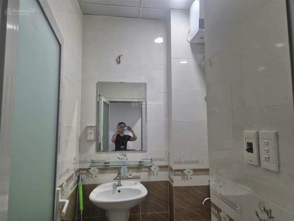 Cần tiền bán nhanh căn hộ chung cư phú thọ, quận 11, có sổ hồng, căn góc 66m2  2pn full nội thất