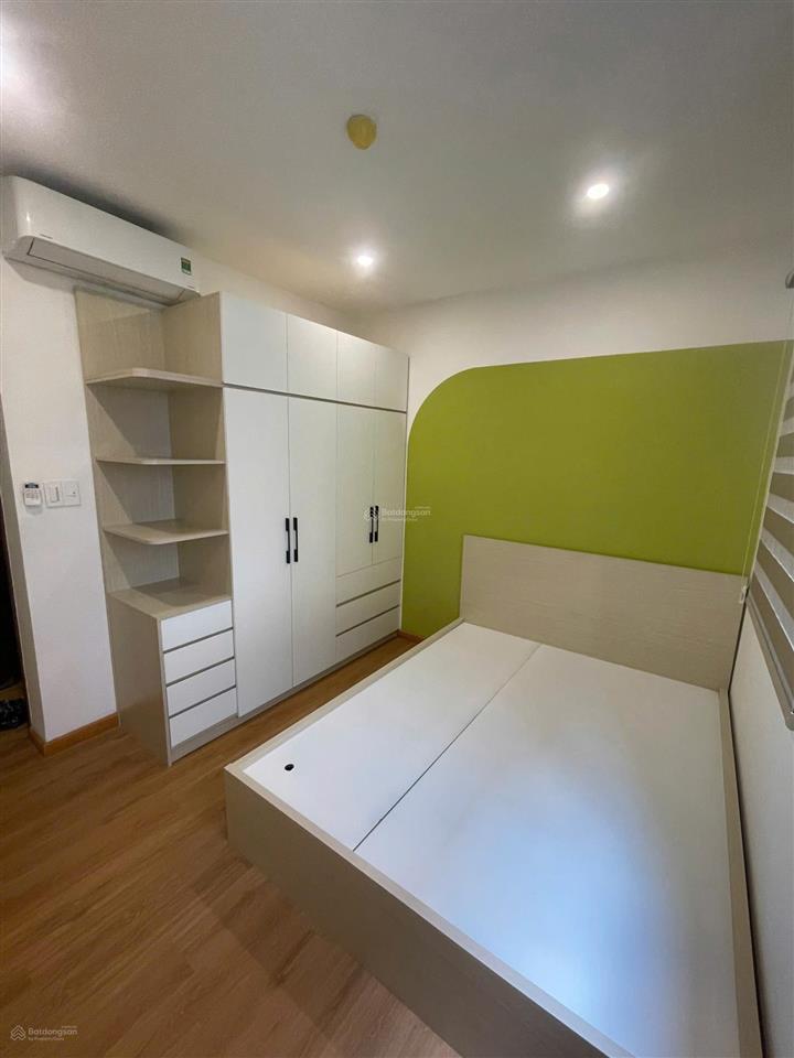 Cần tiền bán gấp căn hộ celadon city (khu ruby) có sổ hồng, 84m23pn nội thất mới, có ban công hiếm