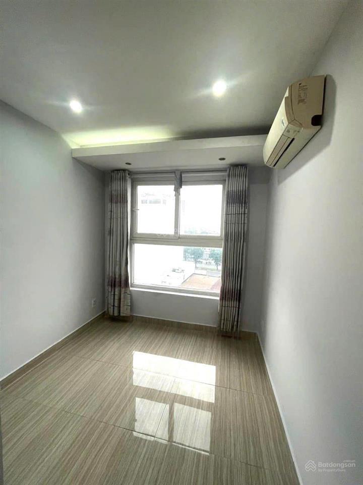 Chính chủ cần bán gấp căn hộ ruby garden, tân bình, 68m2 2pn2wc, full nội thất, sổ hồng, giá rẻ