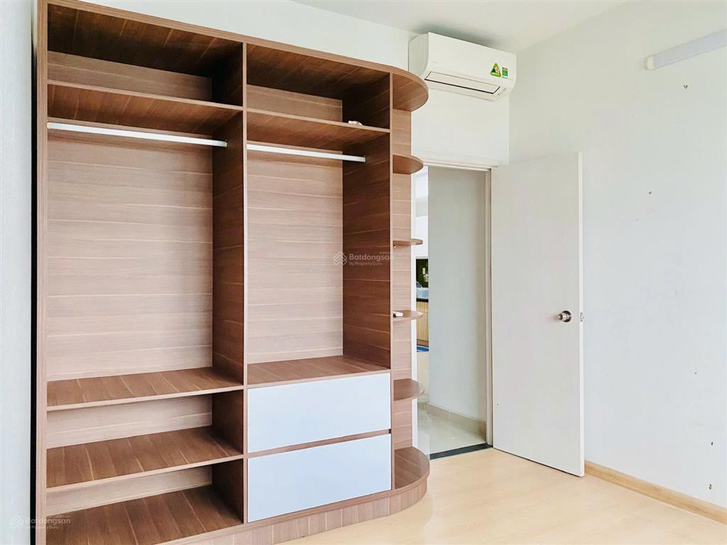 Chuyển công tác nên cần bán gấp căn hộ carillon 5, quận tân phú, 71m2 2pn2wc đủ nội thất, sổ hồng