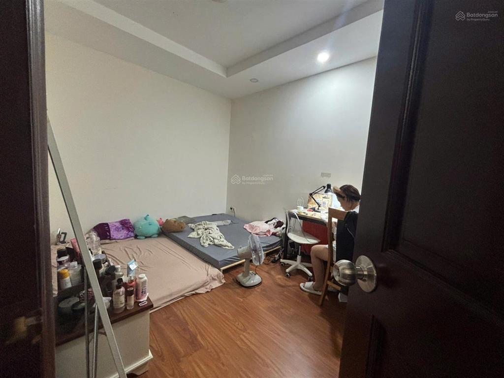 Hiếm  chủ gửi bán gấp căn hộ chung cư lữ gia plaza, quận 11, có sổ hồng, 75m2  2pn  1wc, giá tốt