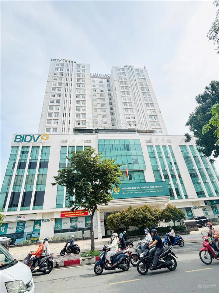 Hiếm  chủ gửi bán gấp căn hộ chung cư lữ gia plaza, quận 11, có sổ hồng, 75m2  2pn  1wc, giá tốt