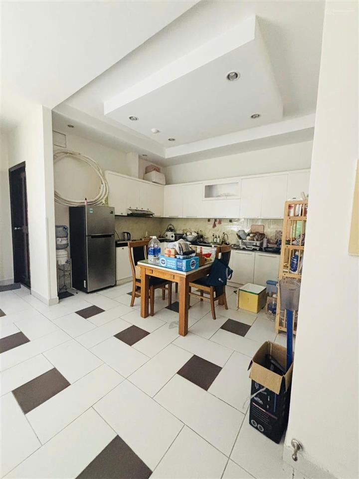 Hiếm  chủ gửi bán gấp căn hộ chung cư lữ gia plaza, quận 11, có sổ hồng, 75m2  2pn  1wc, giá tốt