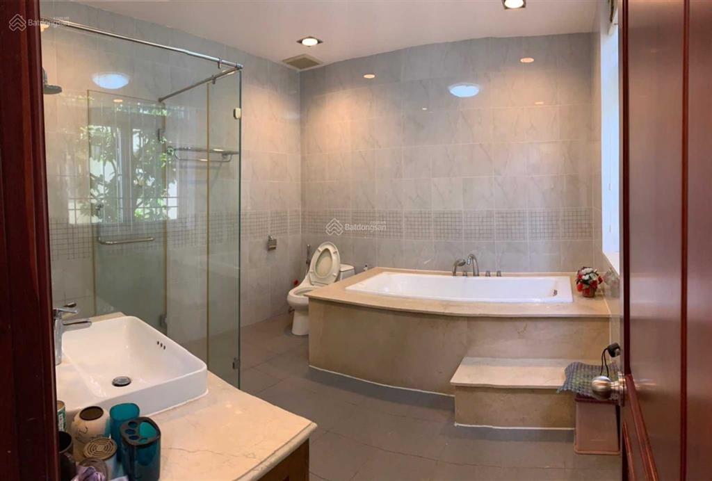 Cần bán biệt thự hưng thái, giá tốt nhất thị trường nhà cực kì đẹp.  0931 155 ***