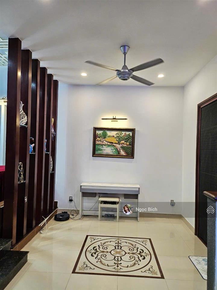 Bán gấp biệt thự nam thông giá tốt thị trường 54 tỷ.  0931 155 *** n. bích
