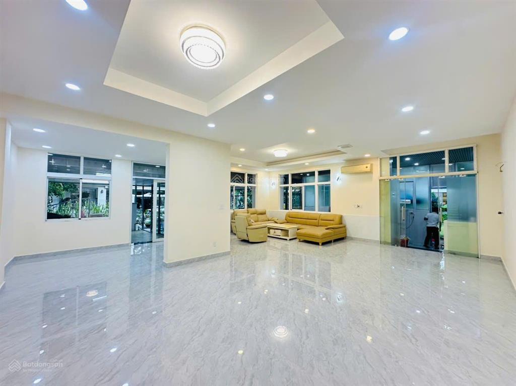 Bán gấp biệt thự tại mỹ thái 2, giá tốt 72 tỷ, 256m2, 5pn, 5wc