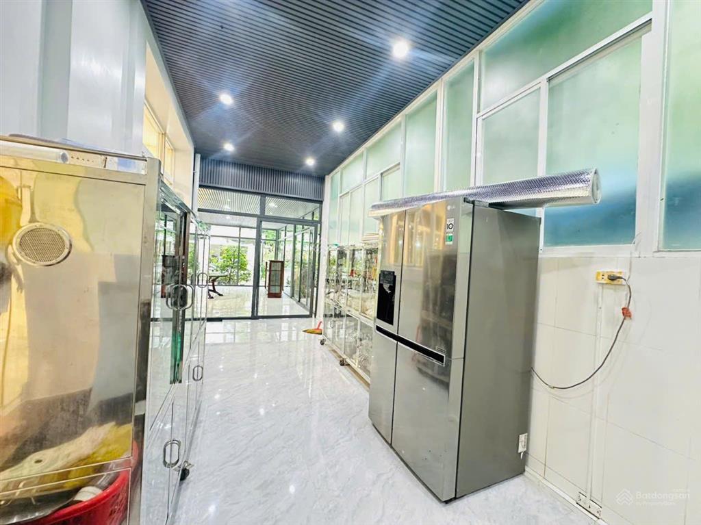 Bán gấp biệt thự tại mỹ thái 2, giá tốt 72 tỷ, 256m2, 5pn, 5wc