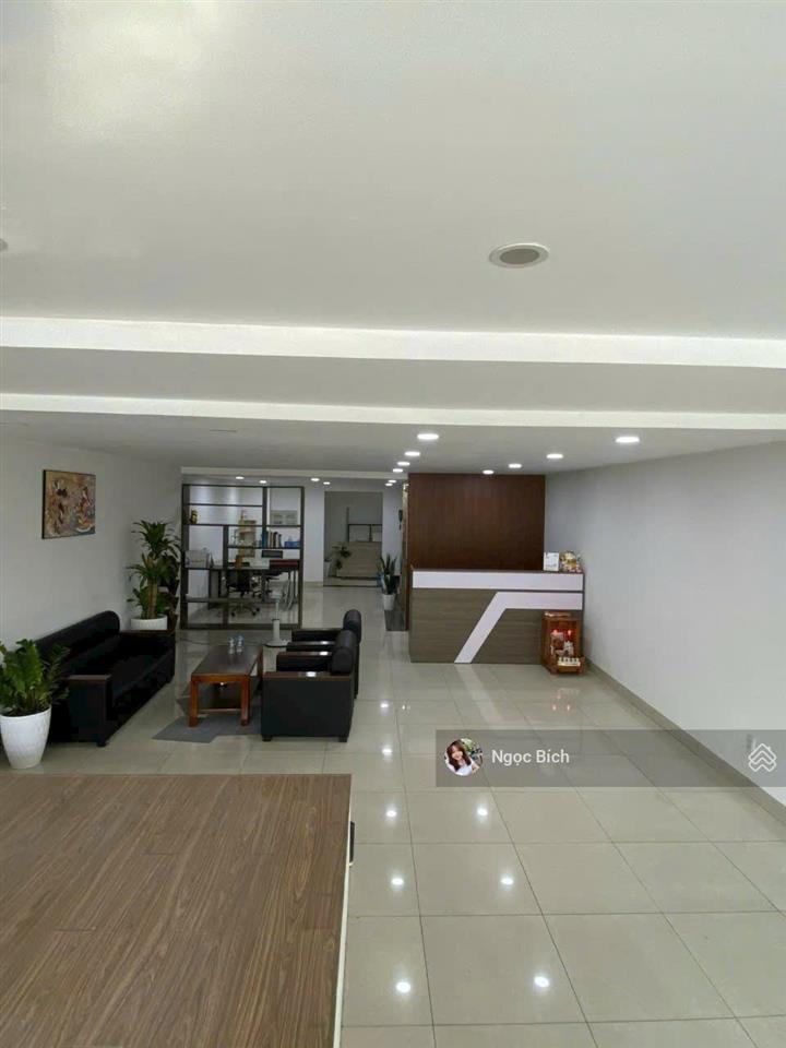 Cho thuê nhà mặt phố ở hoàng quốc việt, q7, hcm giá 50 triệu, 132m2 view đẹp, nhà mới sơn sửa
