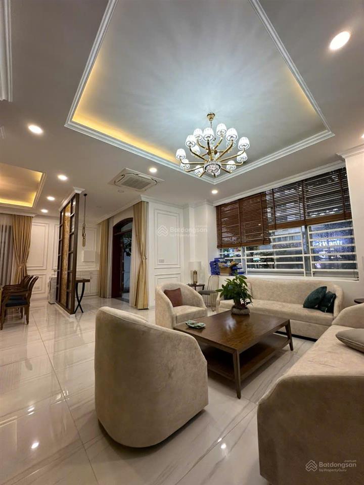 Cho thuê biệt thự phú mỹ hưng đường lớn còn 01 căn. giá tốt 115 triệu/tháng  0931 155 *** bích
