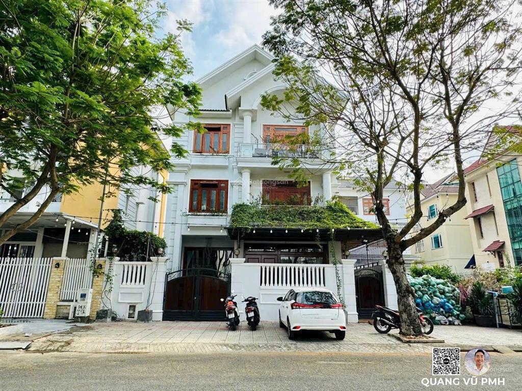 Bán biệt thự 234m2, 45 tỷ tại khu dân cư ven sông sadeco, nguyễn văn linh, quận 7, tp.hcm