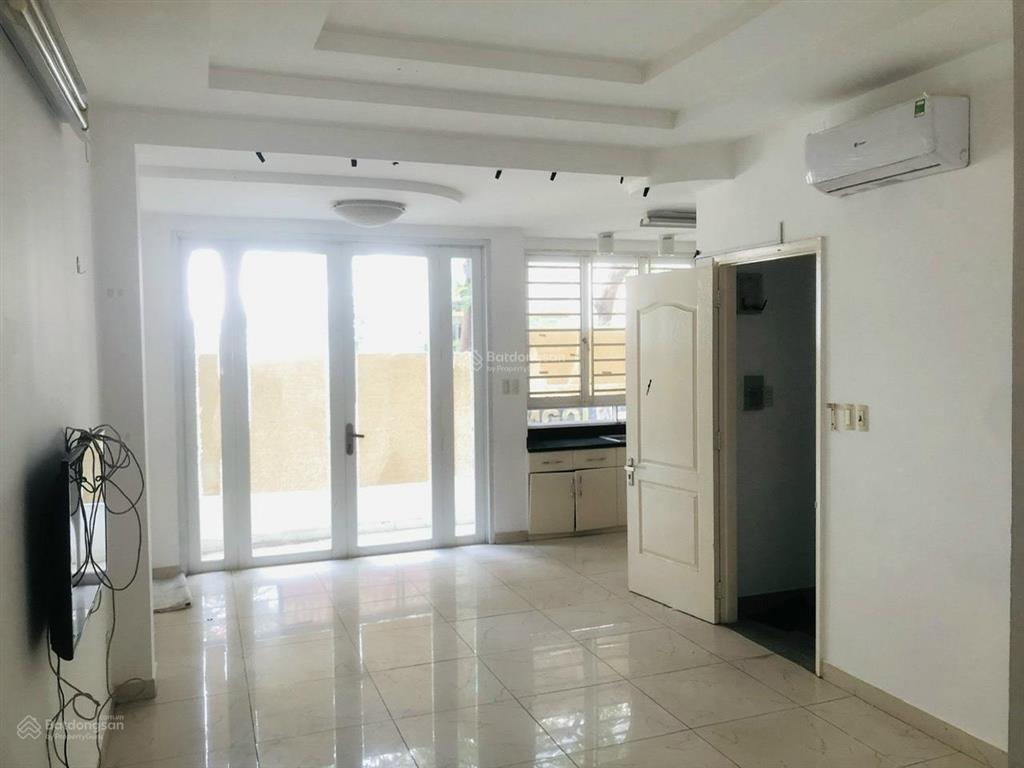 Bán nhà mặt phố phú mỹ hưng khu hưng gia 1, 26,5 tỷ, 111m2 view đẹp giá tốt thị trường