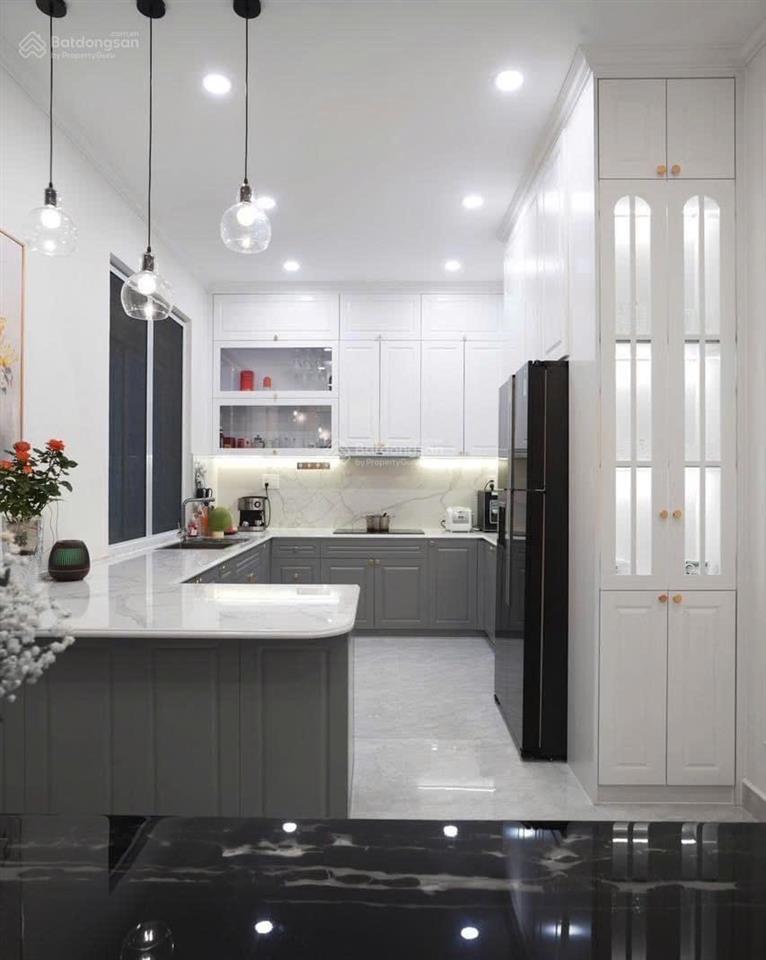 Cho thuê biệt thự phú mỹ hưng mỹ thái 1c, 4pn, 4wc, 126m2, giá ưu đãi 65 triệu