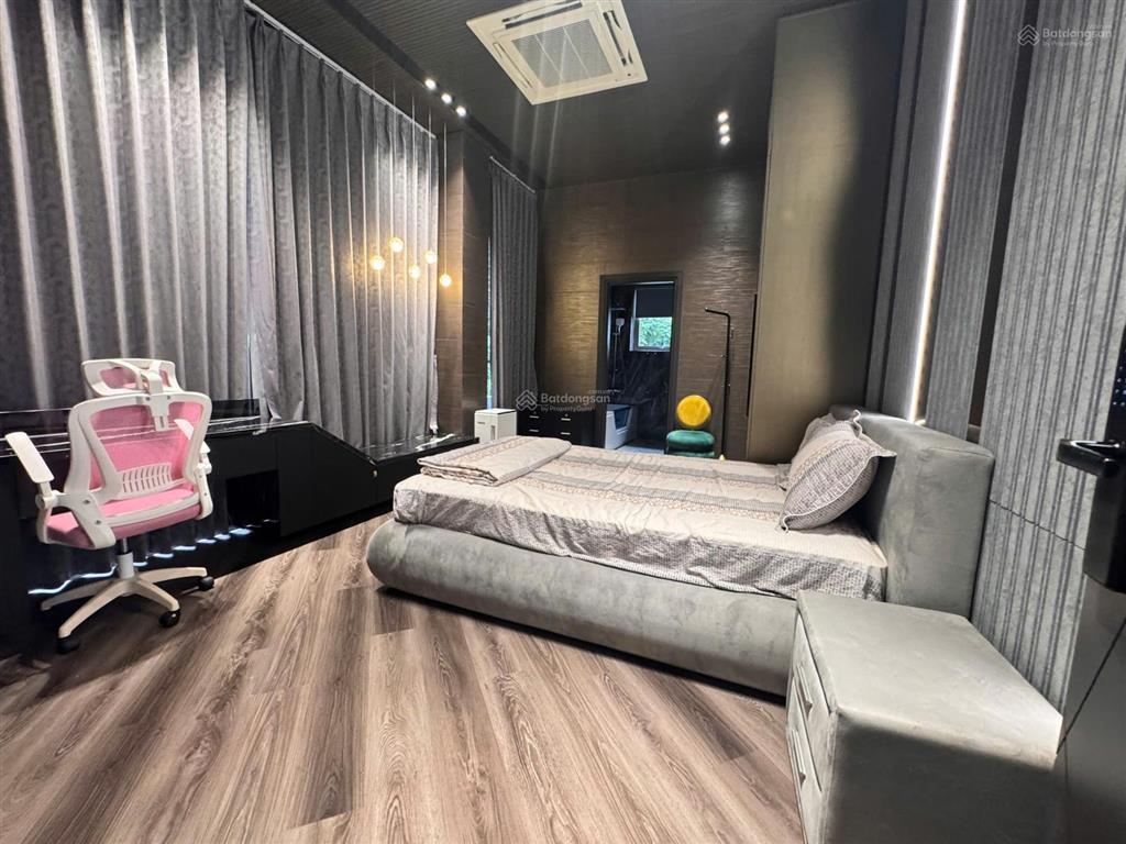 Cho thuê biệt thự phú mỹ hưng khu hưng thái, siêu đẹp, 5pn, 6wc vào ở ngay