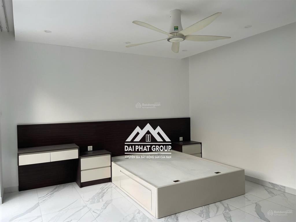 Cho thuê biệt thự phú mỹ hưng khu mỹ thái 3, giá tốt 55 triệu, 126m2, 4pn, 4wc đầy đủ nội thất đẹp