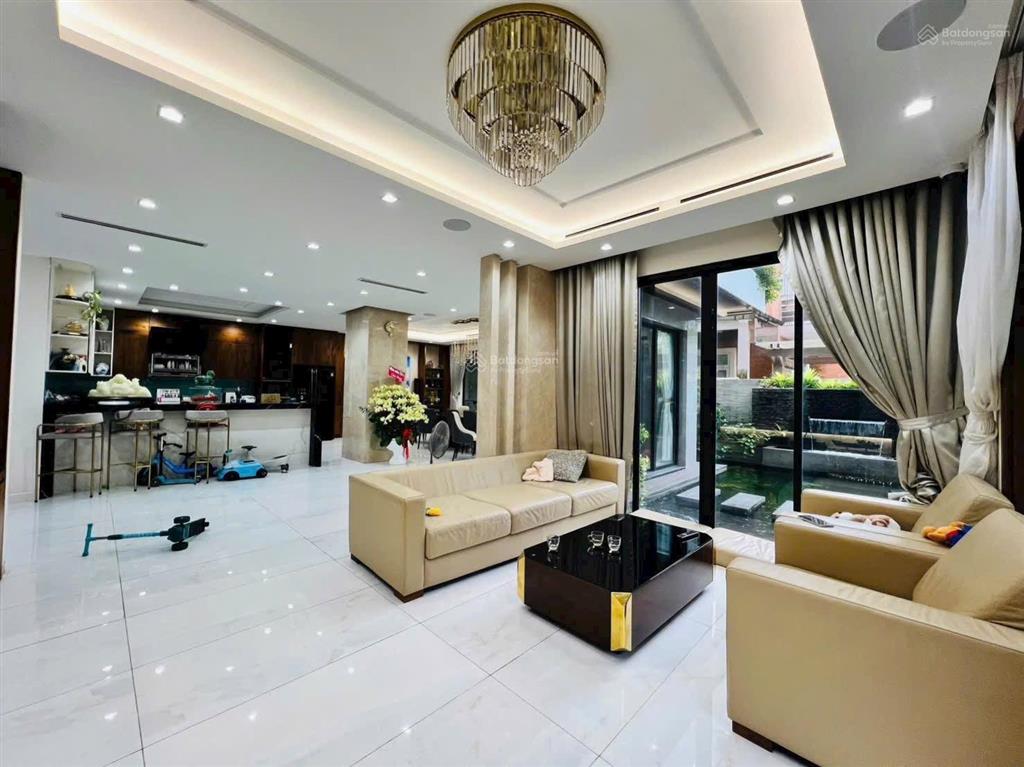 Cho thuê bt 5pn 5wc 252m2 phú mỹ hưng, q7, tp.hcm! nhà nội thất nhập khẩu