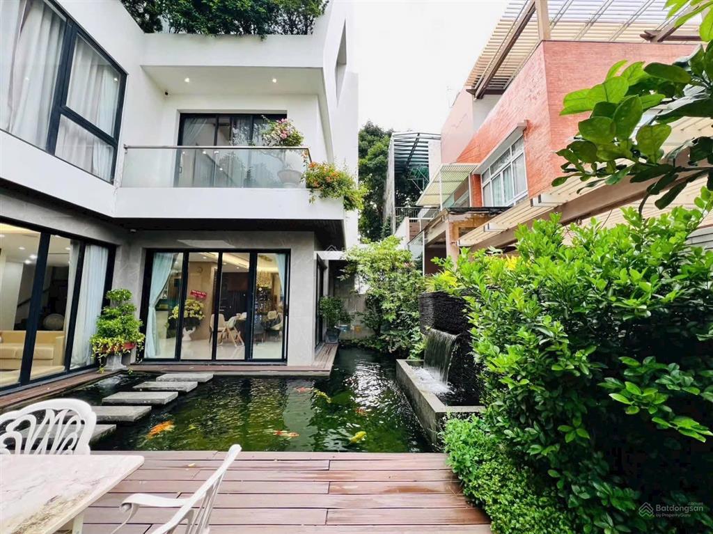 Cho thuê bt 5pn 5wc 252m2 phú mỹ hưng, q7, tp.hcm! nhà nội thất nhập khẩu