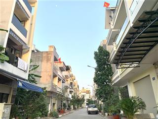 Bán đất tđc xi măng hồng bàng 40m2, đường 11m, giá 3,5 tỷ