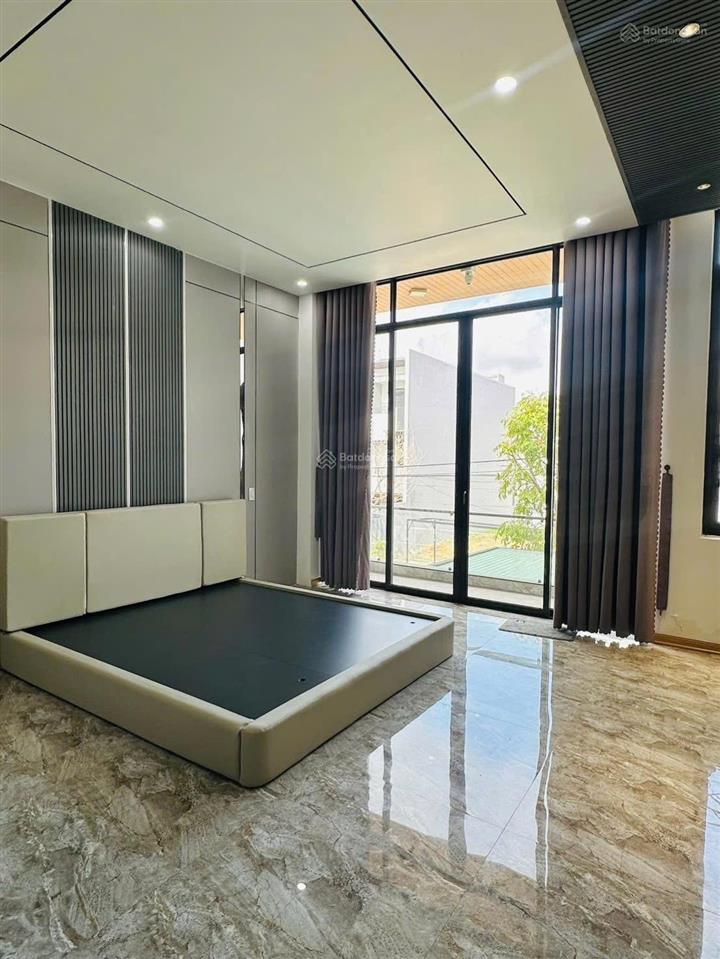 Bán nhà mặt phố 71 thanh lương 18, 8,5 tỷ, 100m2,