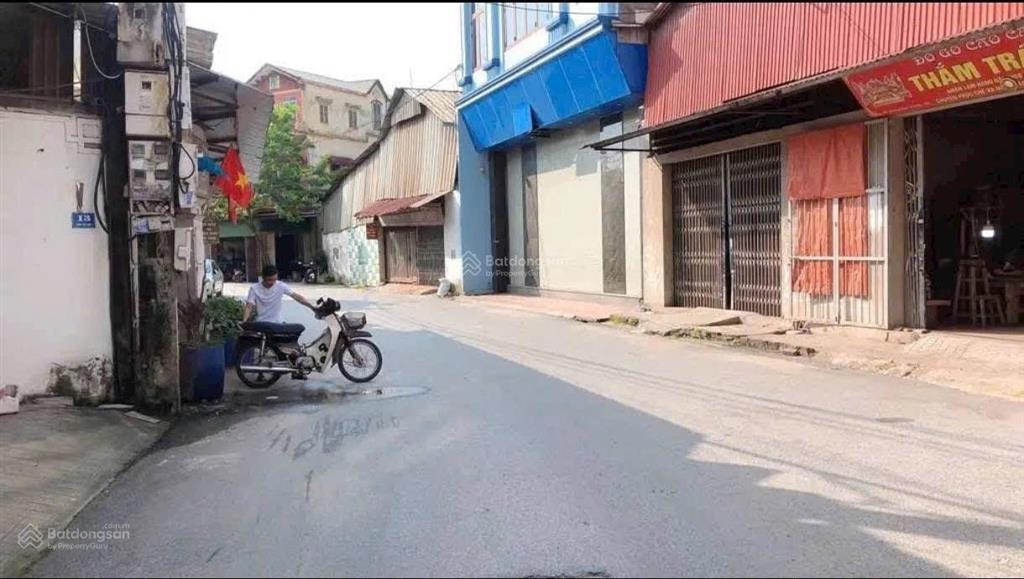 Chính chủ gửi em bán nhà 3 tầng 65m2 trục chính kinh doanh đỉnh không nhanh là mất