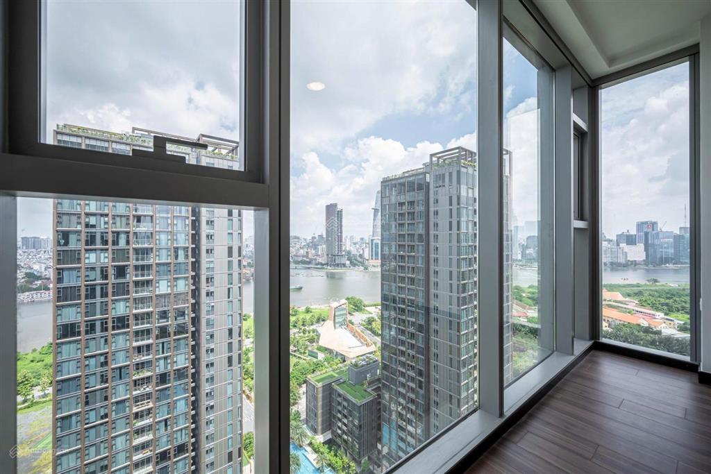 Empire city cho thuê 3 phòng ngủ nội thất cơ bản tầng cao view sông, bitexco ngắm pháo hoa