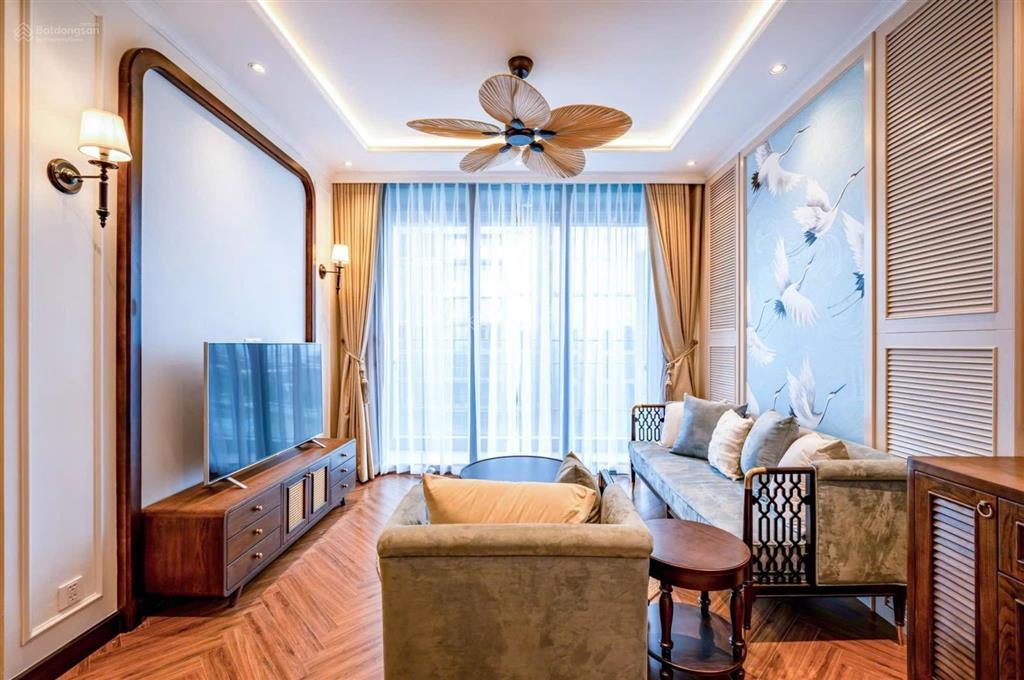 Empire city cho thuê 2 phòng ngủ nội thất cao cấp view hồ bơi thoáng mát