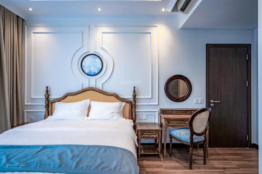 Empire city cho thuê 2 phòng ngủ nội thất cao cấp view hồ bơi thoáng mát