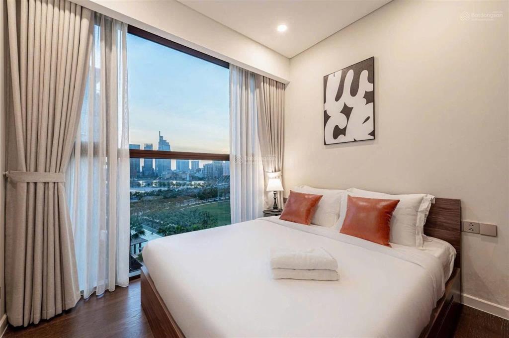 Cho thuê 3 phòng ngủ view cầu bason hàng hiếm