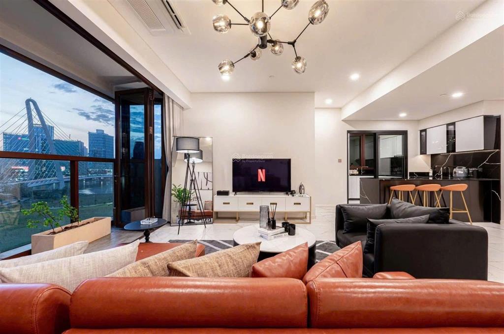 Cho thuê 3 phòng ngủ view cầu bason hàng hiếm